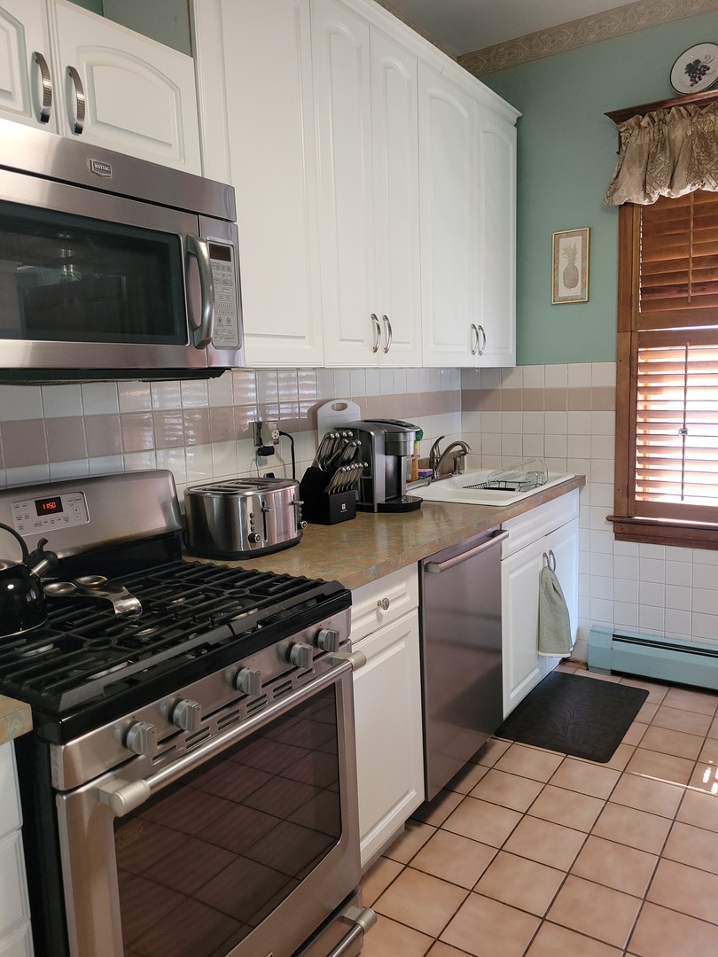 7422 South Coles Avenue Chicago IL 60649