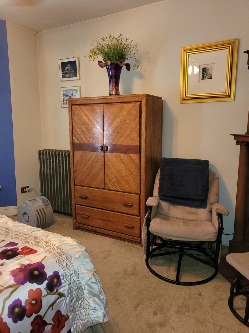 7422 South Coles Avenue Chicago IL 60649