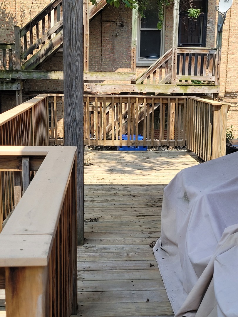 7422 South Coles Avenue Chicago IL 60649