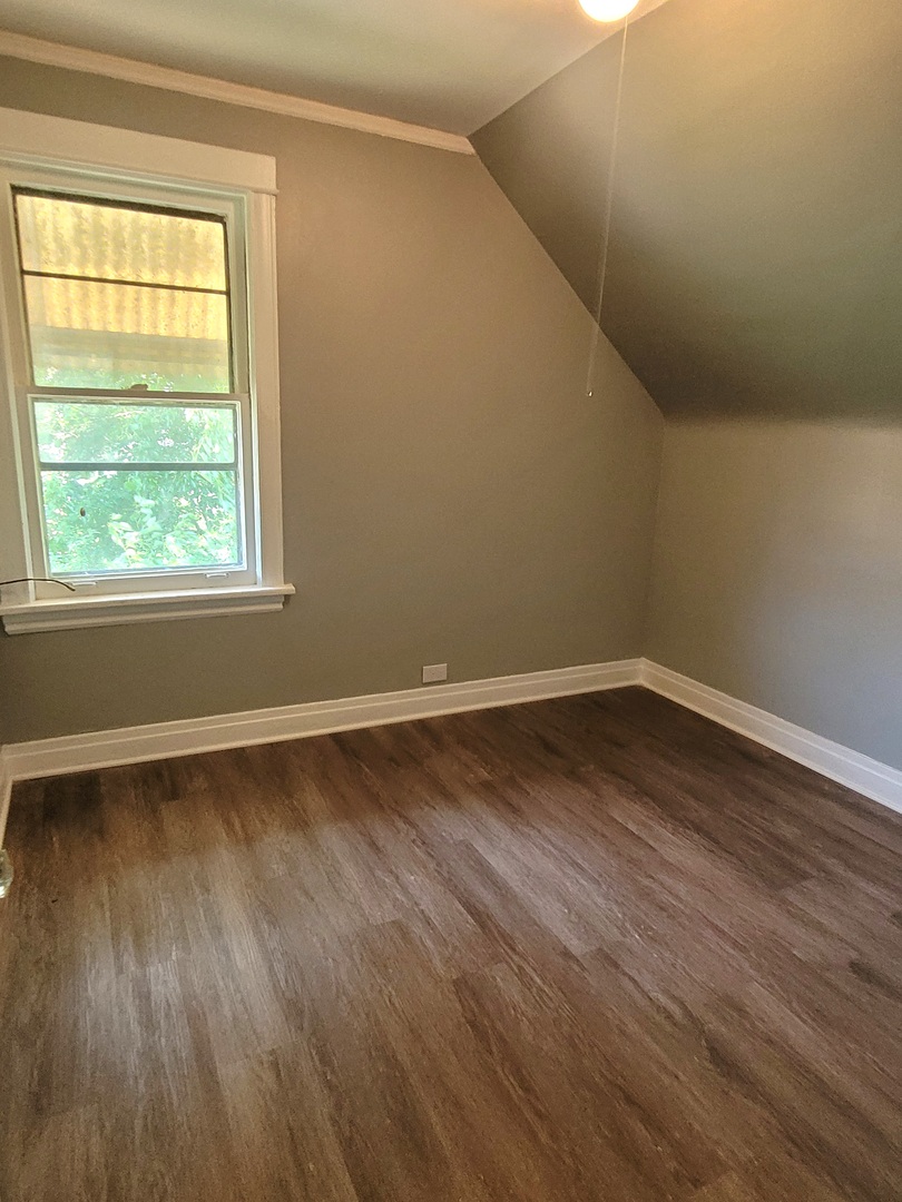 7422 South Coles Avenue Chicago IL 60649