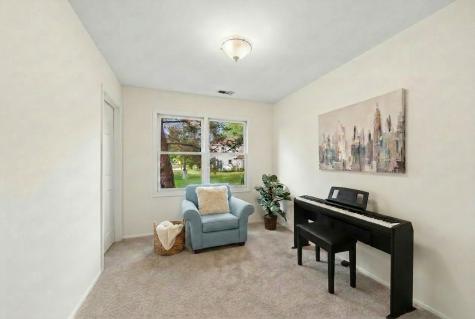 499 Highland Grove Drive Buffalo Grove IL 60089