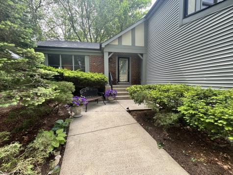 499 Highland Grove Drive Buffalo Grove IL 60089