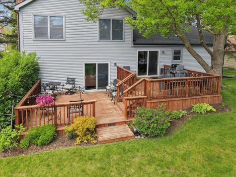 499 Highland Grove Drive Buffalo Grove IL 60089