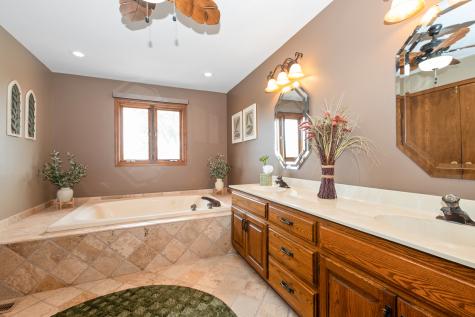 19243 Bernadine Street Lansing IL 60438