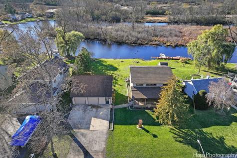 39876 North Circle Avenue Antioch IL 60002