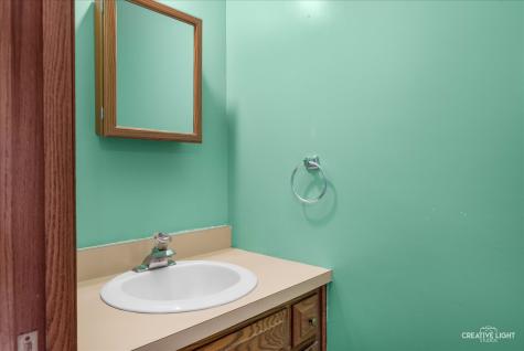 611 South Raven Road Shorewood IL 60404