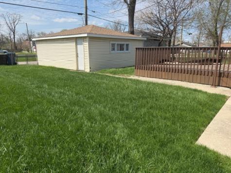 15804 Carse Avenue Harvey IL 60426