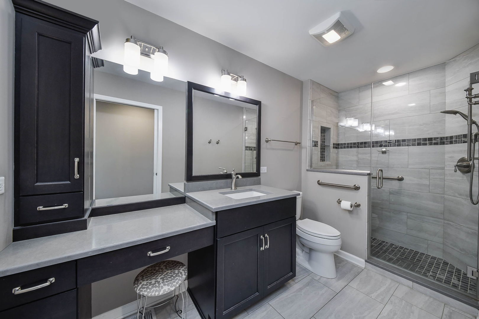 46 Sussex Court Naperville IL 60540