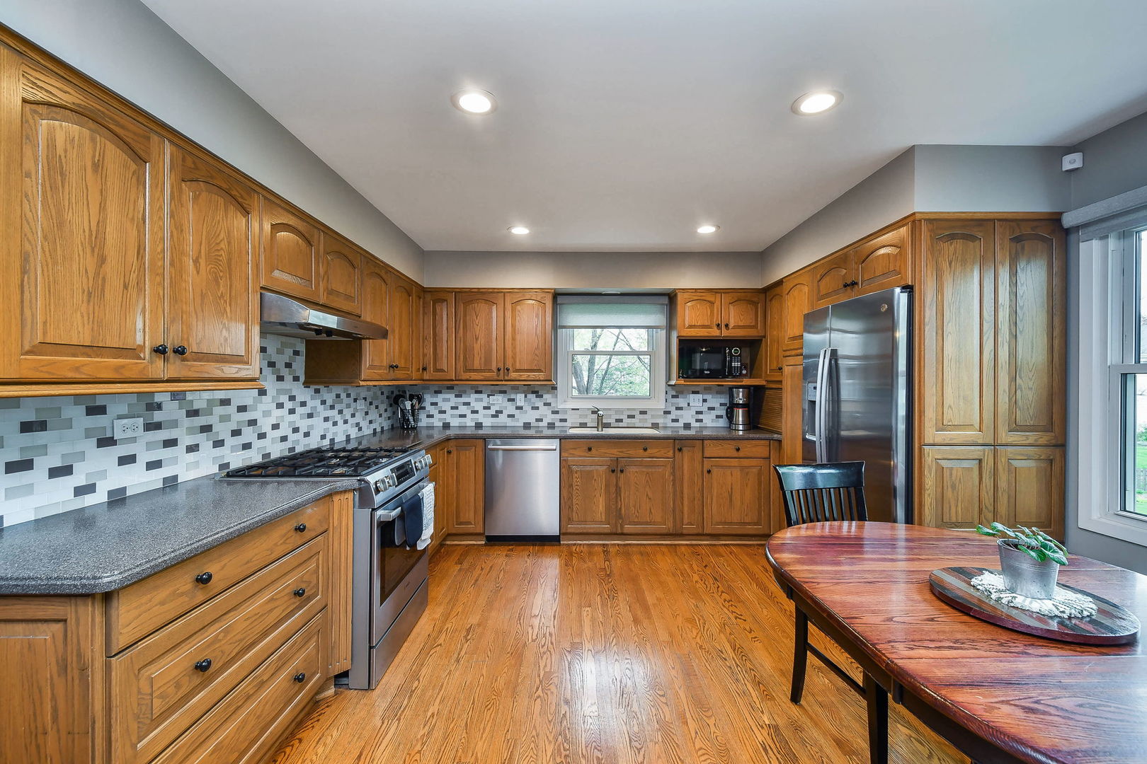 46 Sussex Court Naperville IL 60540