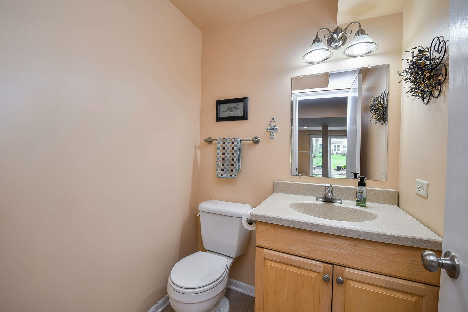 46 Sussex Court Naperville IL 60540
