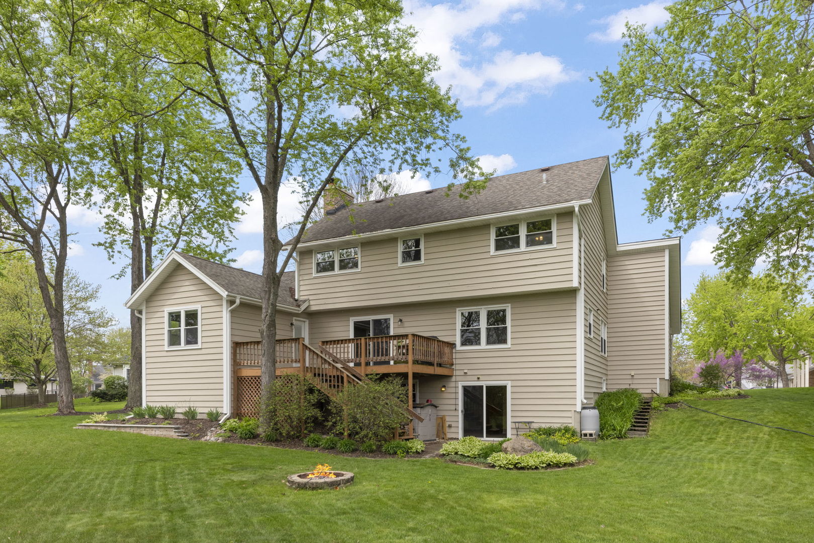 46 Sussex Court Naperville IL 60540