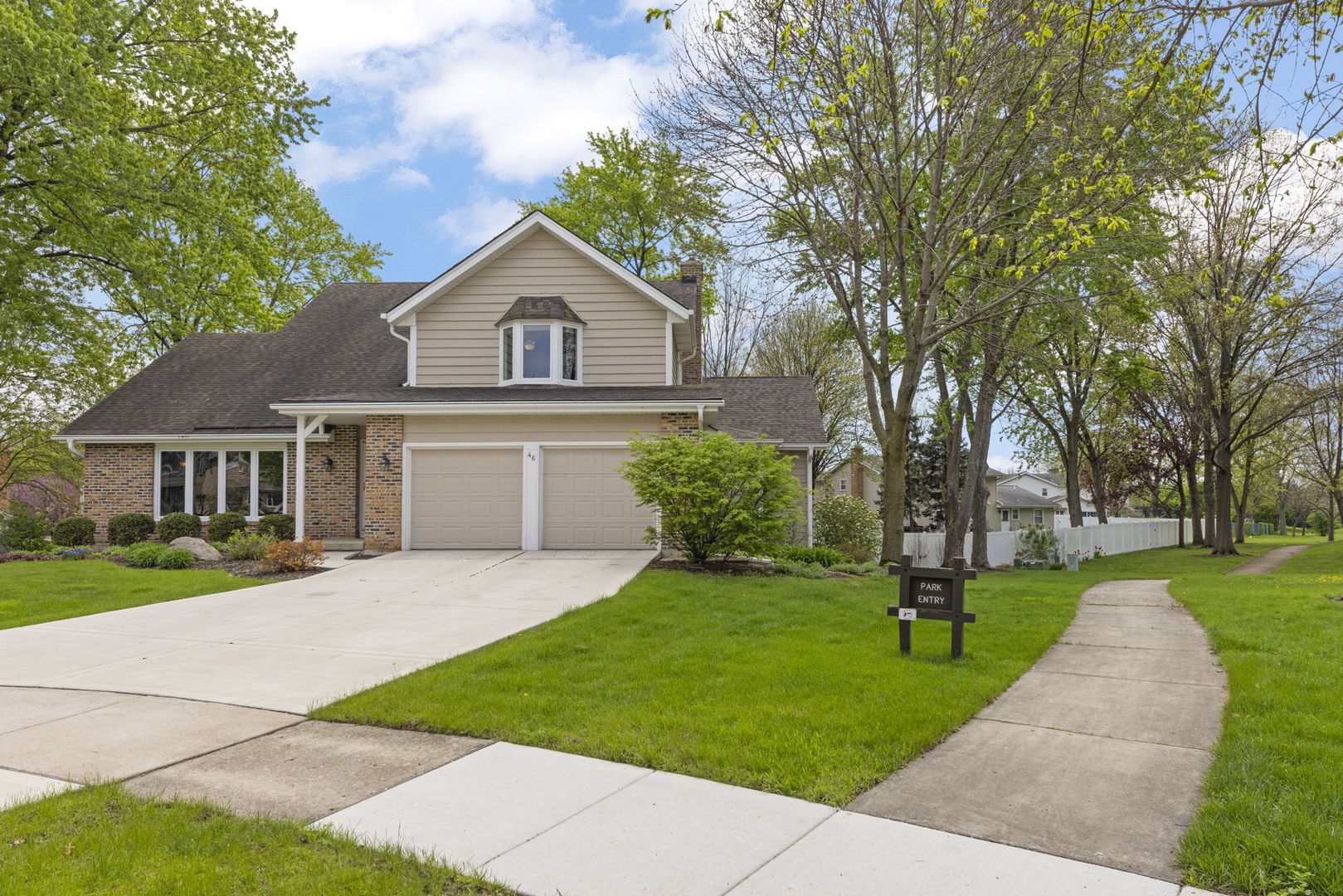 46 Sussex Court Naperville IL 60540