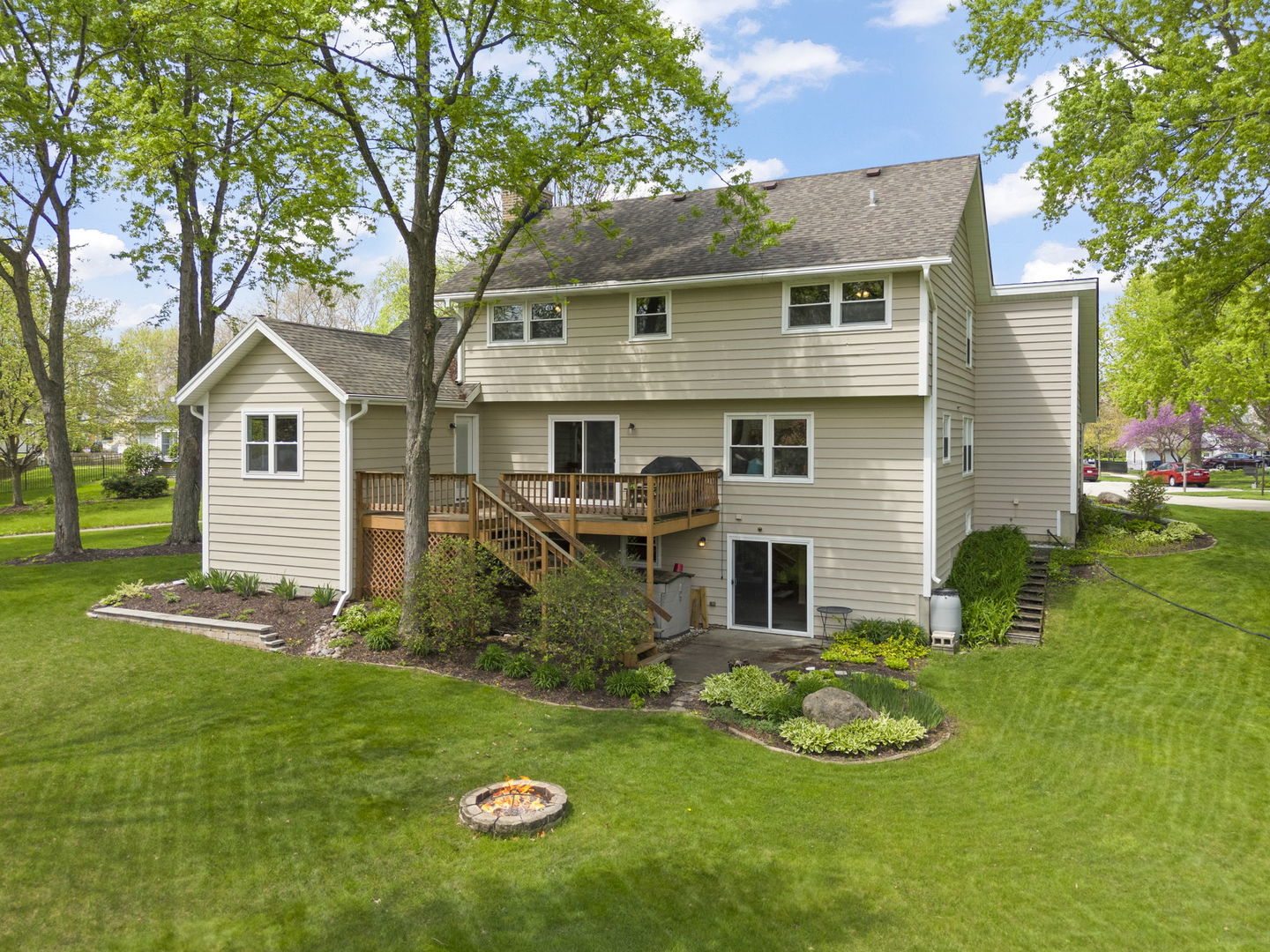 46 Sussex Court Naperville IL 60540