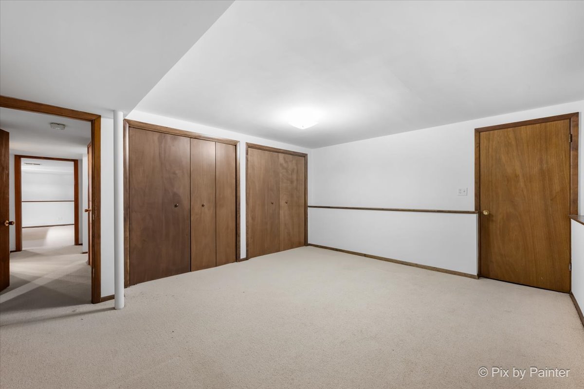 244 Arapahoe Trail Carol Stream IL 60188