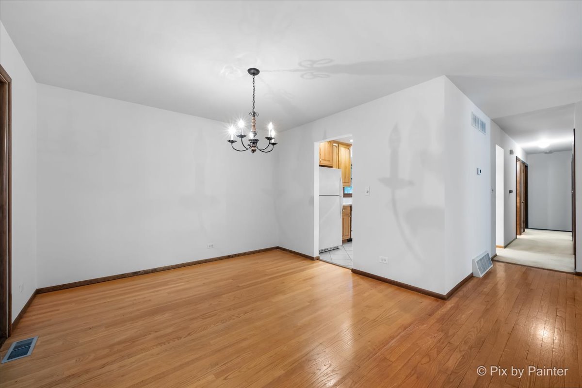 244 Arapahoe Trail Carol Stream IL 60188
