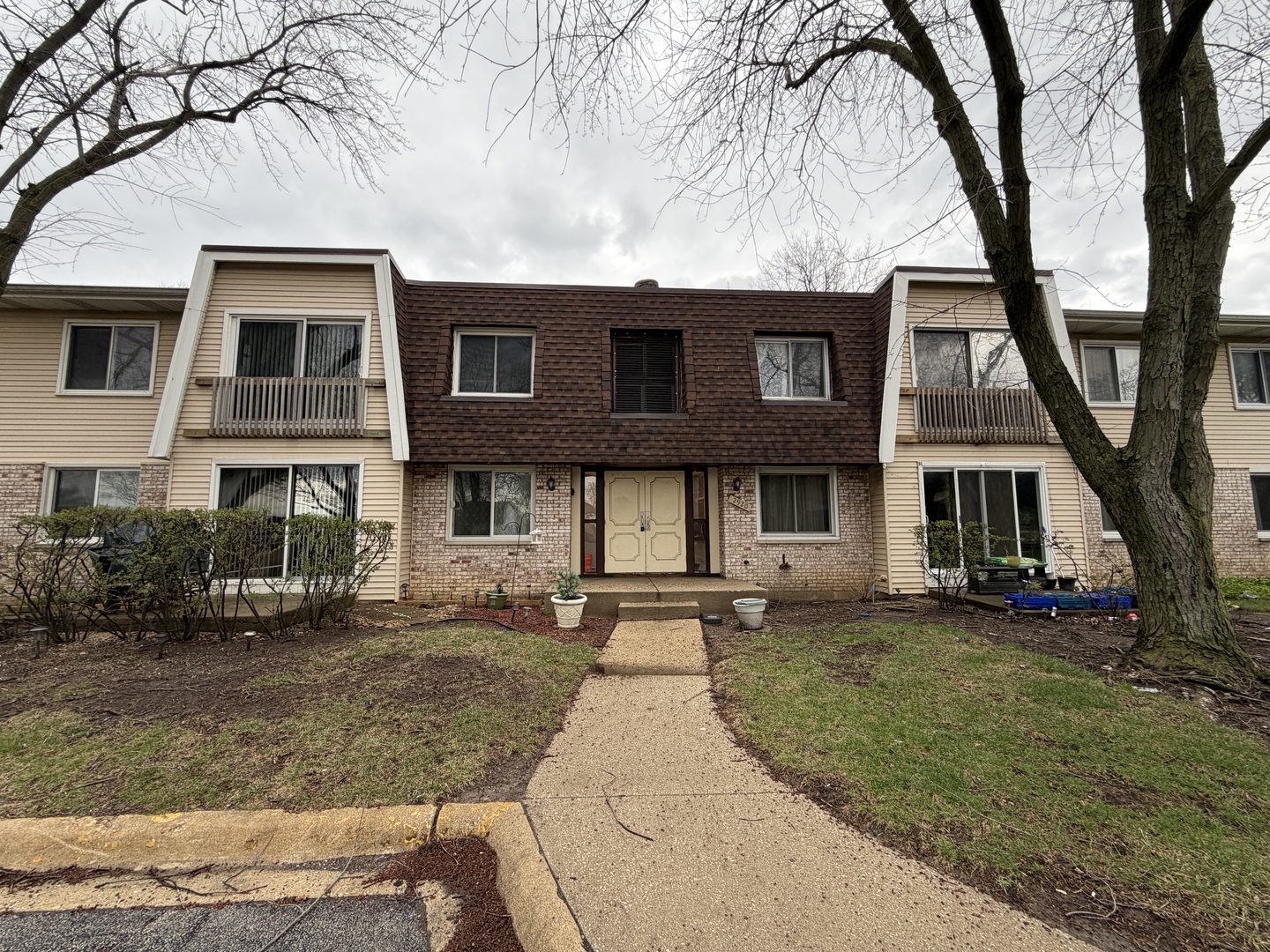2920 Roberts Drive Woodridge IL 60517