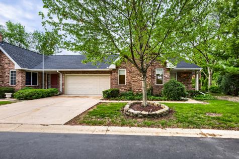 202 Stone Manor Circle Batavia IL 60510