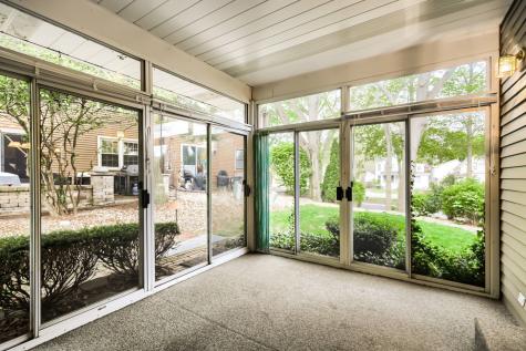 202 Stone Manor Circle Batavia IL 60510