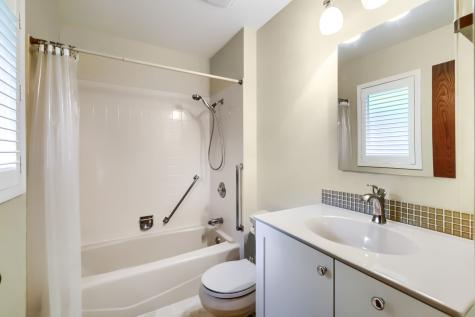 202 Stone Manor Circle Batavia IL 60510