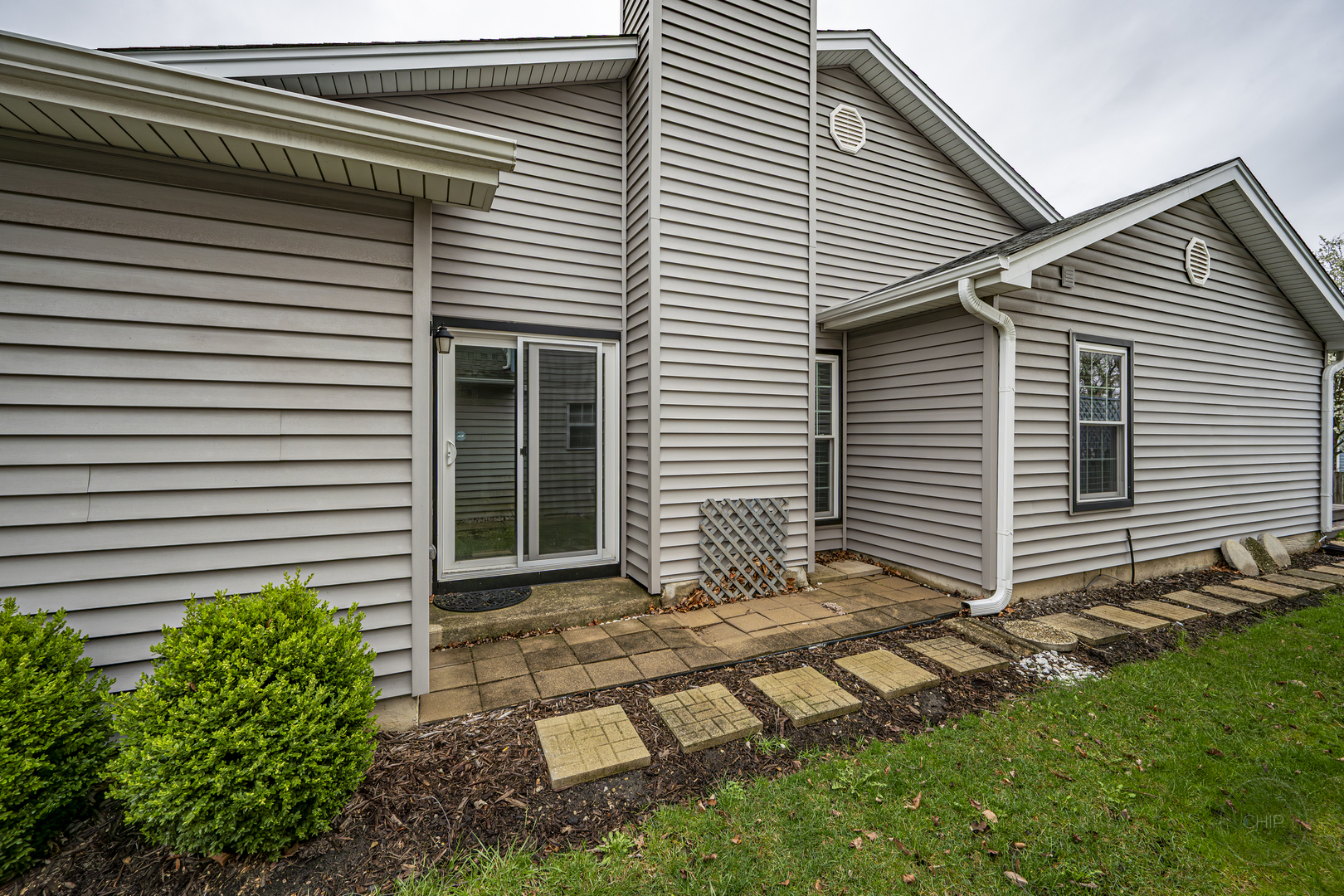 1736 Ranchview Drive Naperville IL 60565