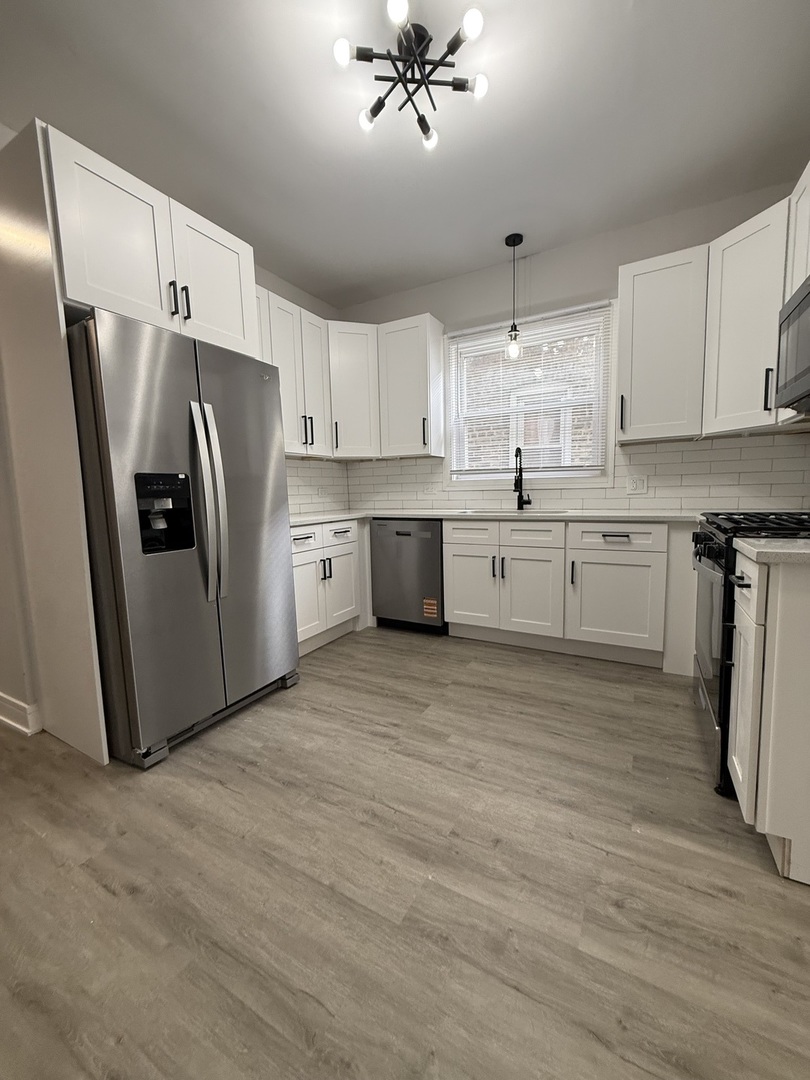 7634 South Loomis Boulevard Chicago IL 60620