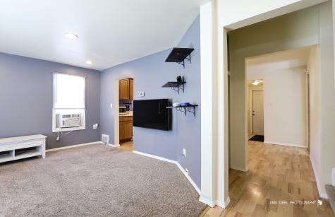 3233 Elisha Avenue Zion IL 60099