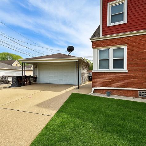 11003 South Avenue E Chicago IL 60617