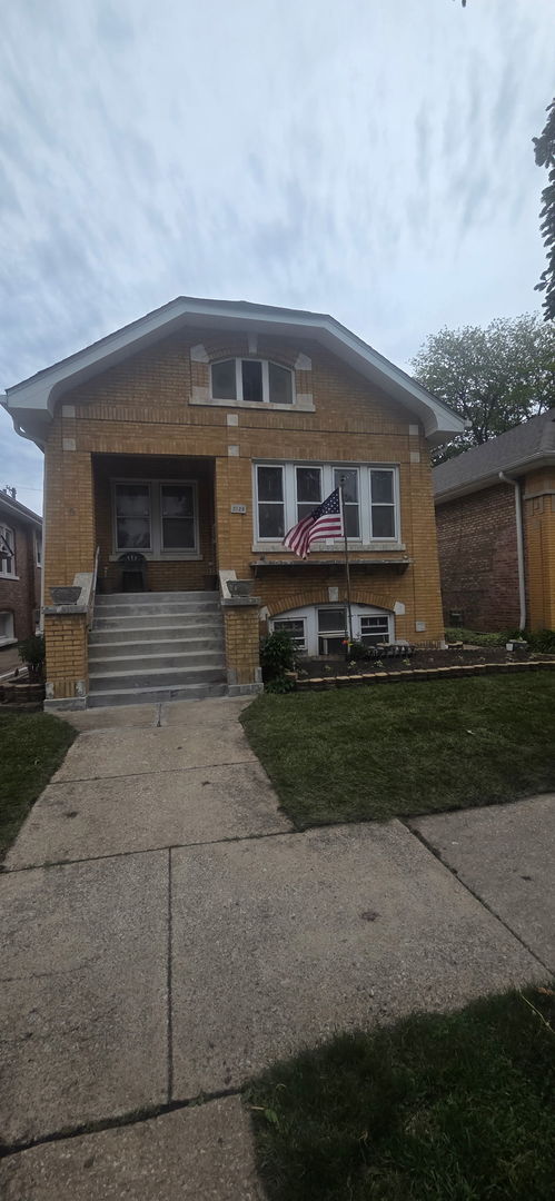 2123 Clinton Avenue Berwyn IL 60402