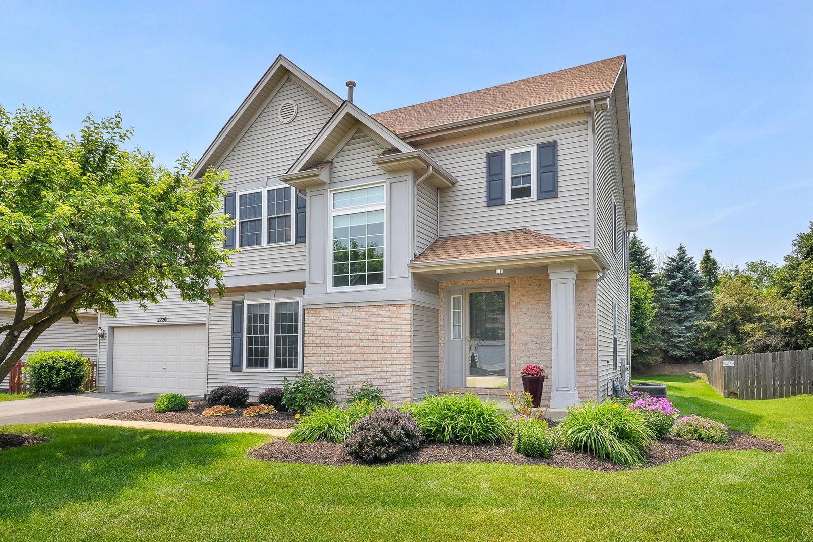 2226 Tremont Avenue Aurora IL 60502