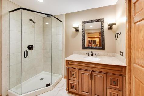 906 Secretariat Court St. Charles IL 60174