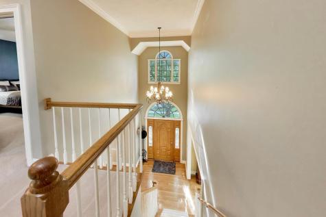 906 Secretariat Court St. Charles IL 60174