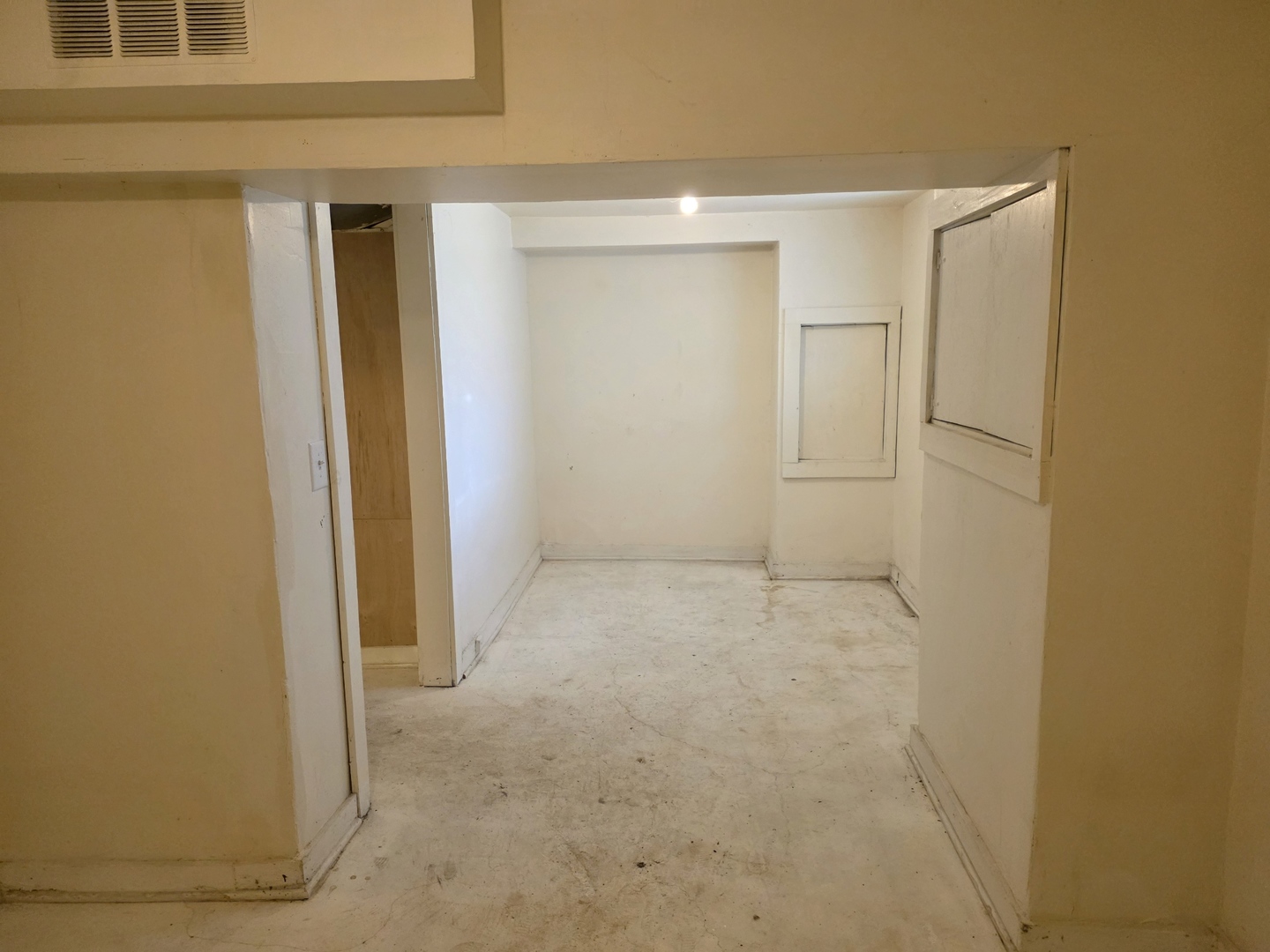 10147 South State Street Chicago IL 60628