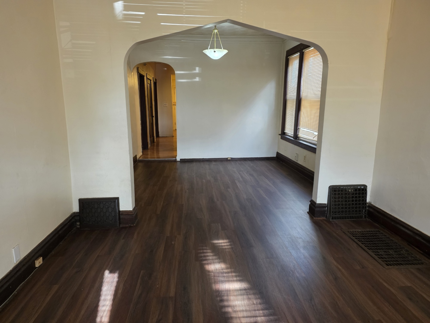 10147 South State Street Chicago IL 60628