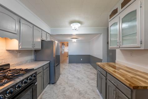 312 North 11th Street Herrin IL 62948