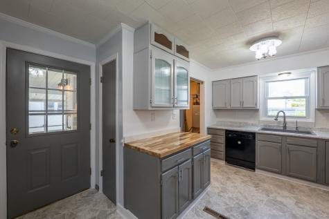 312 North 11th Street Herrin IL 62948