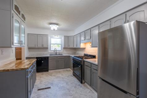 312 North 11th Street Herrin IL 62948
