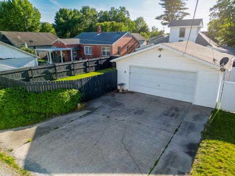 312 North 11th Street Herrin IL 62948