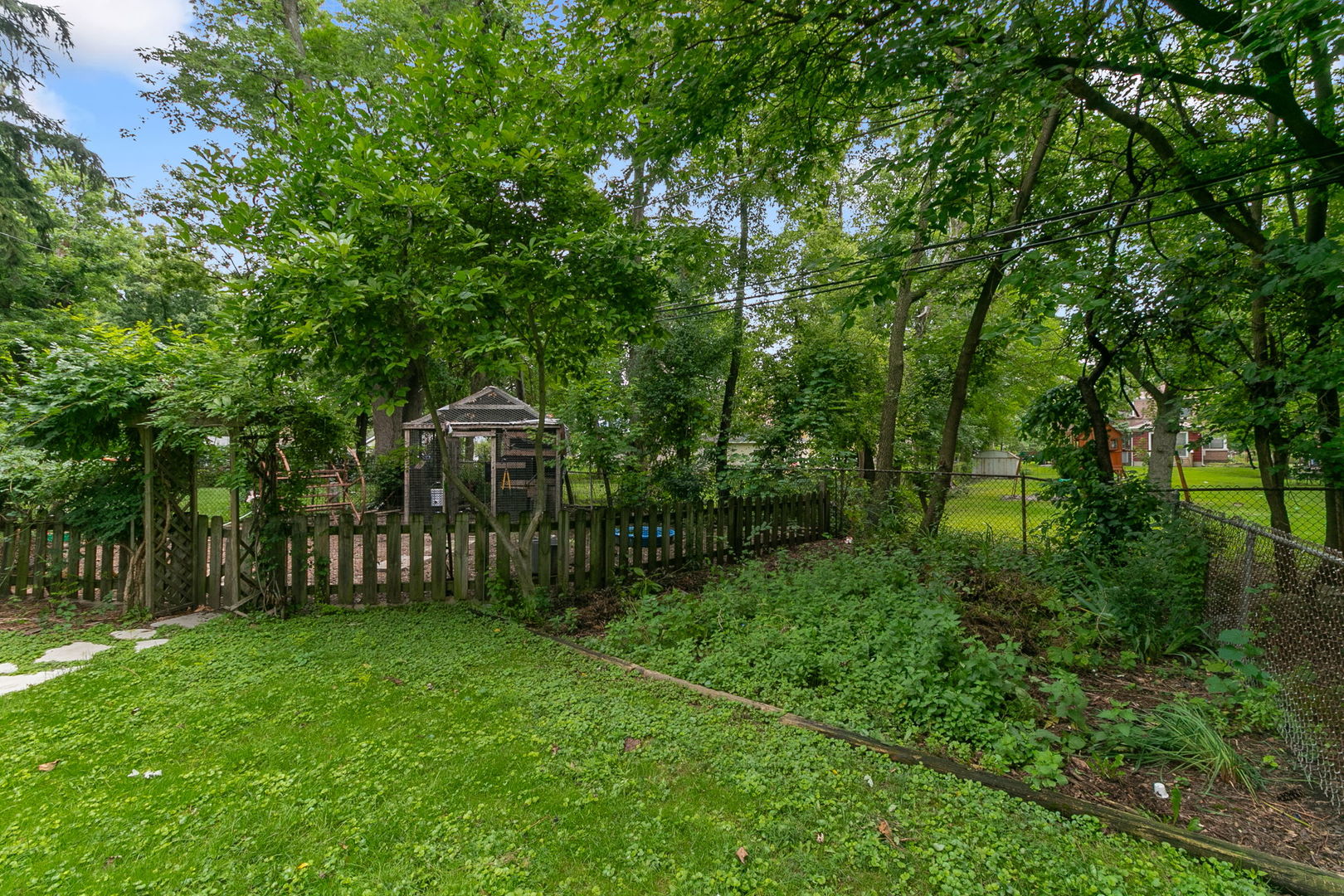 11345 South Bell Avenue Chicago IL 60643