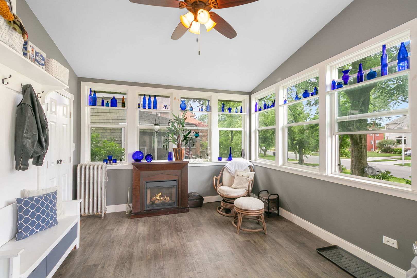 11345 South Bell Avenue Chicago IL 60643