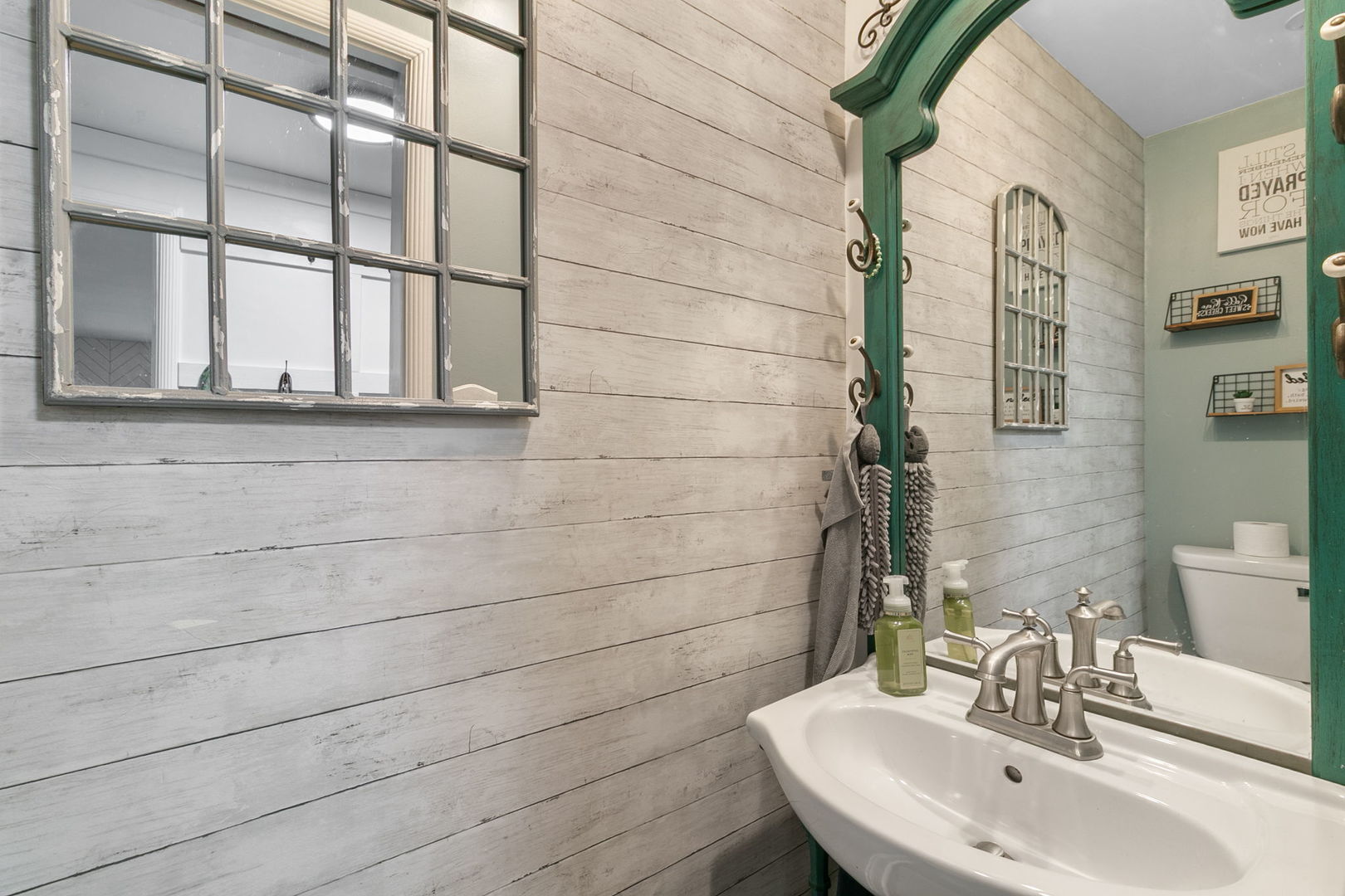 11345 South Bell Avenue Chicago IL 60643