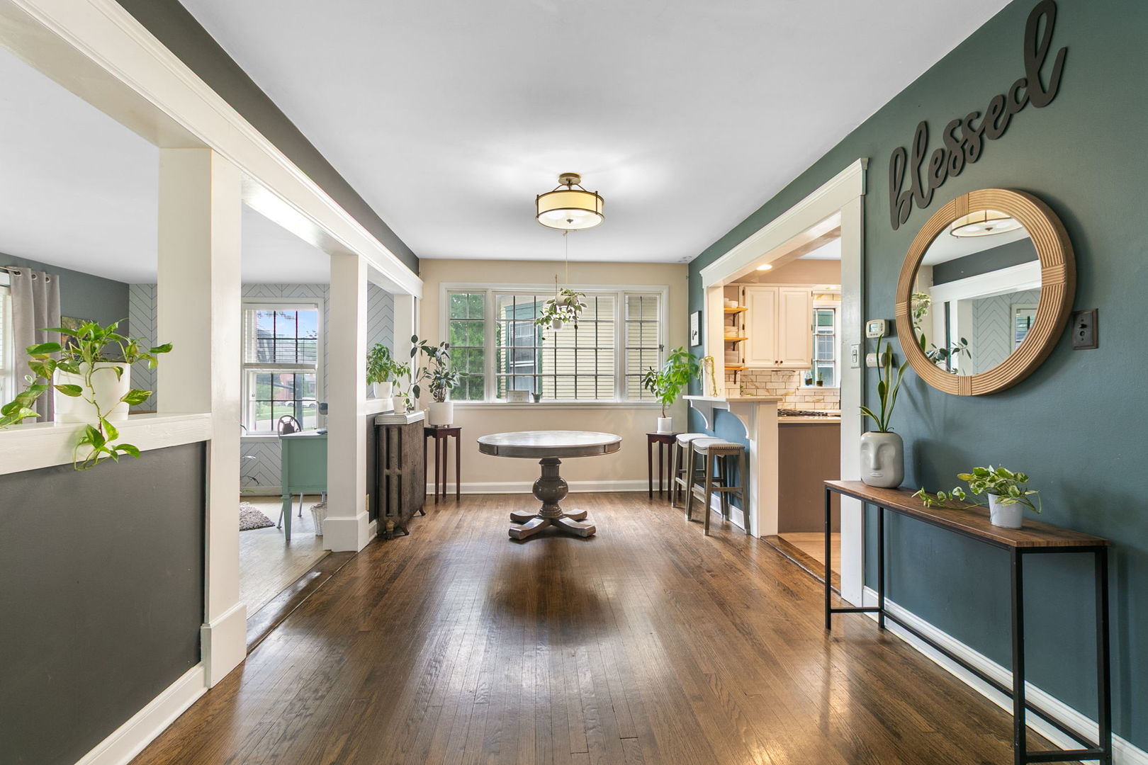 11345 South Bell Avenue Chicago IL 60643