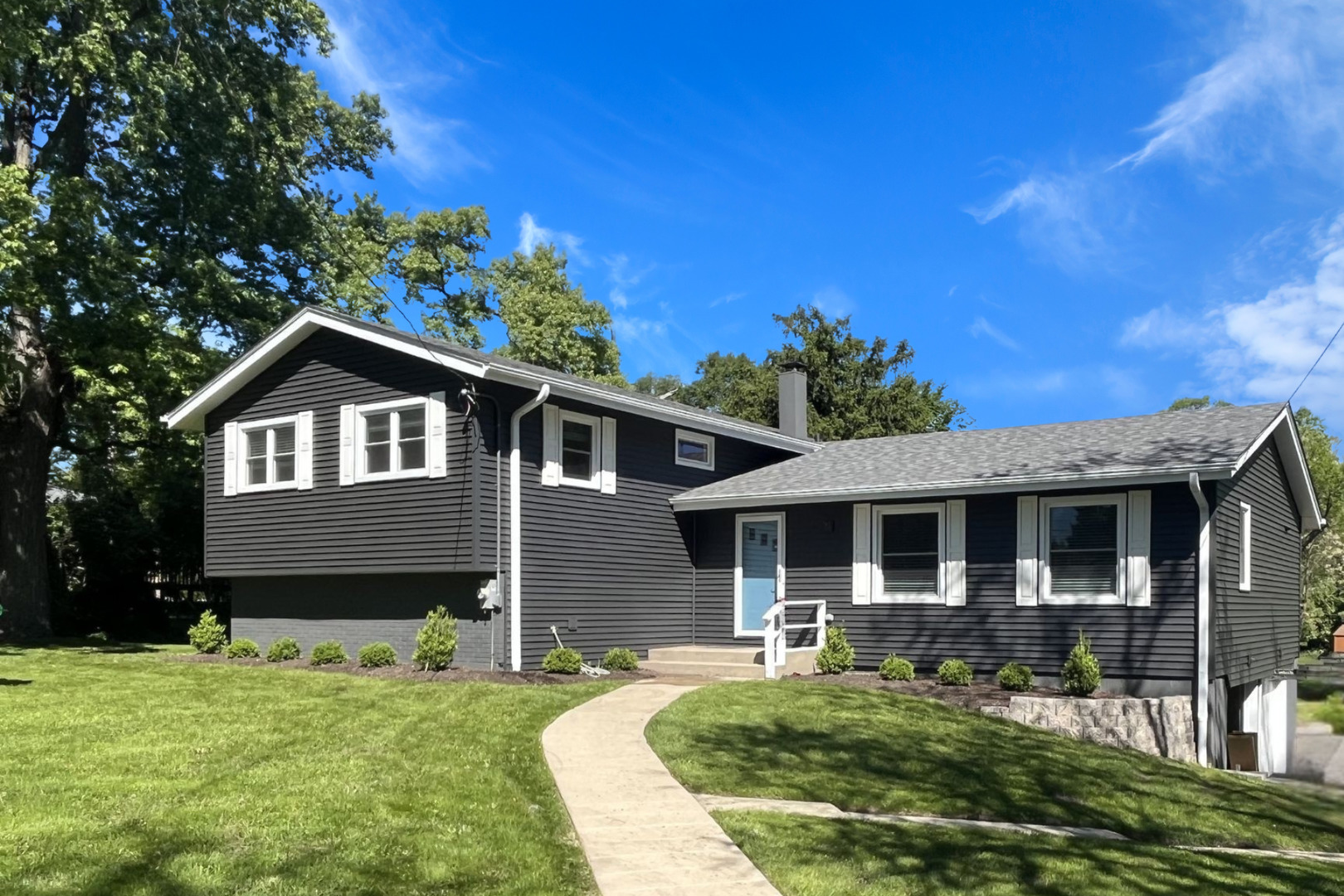 704 Plainfield Road Downers Grove IL 60516