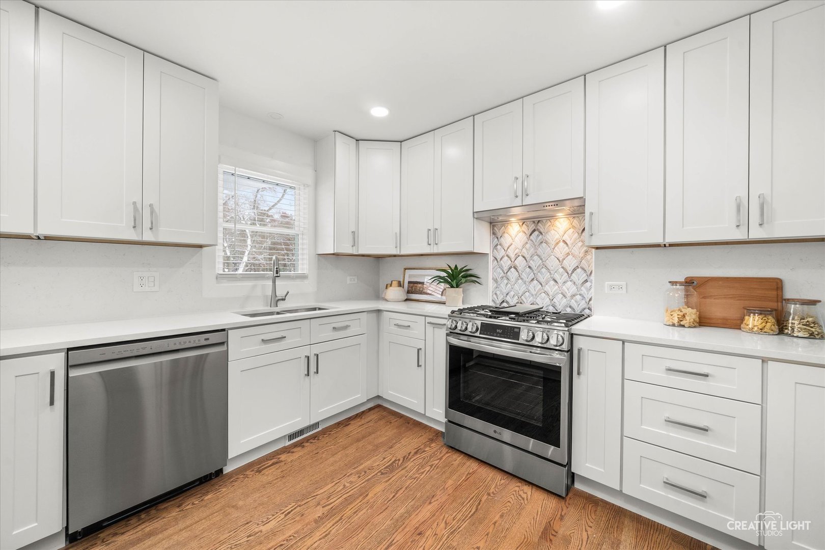 704 Plainfield Road Downers Grove IL 60516