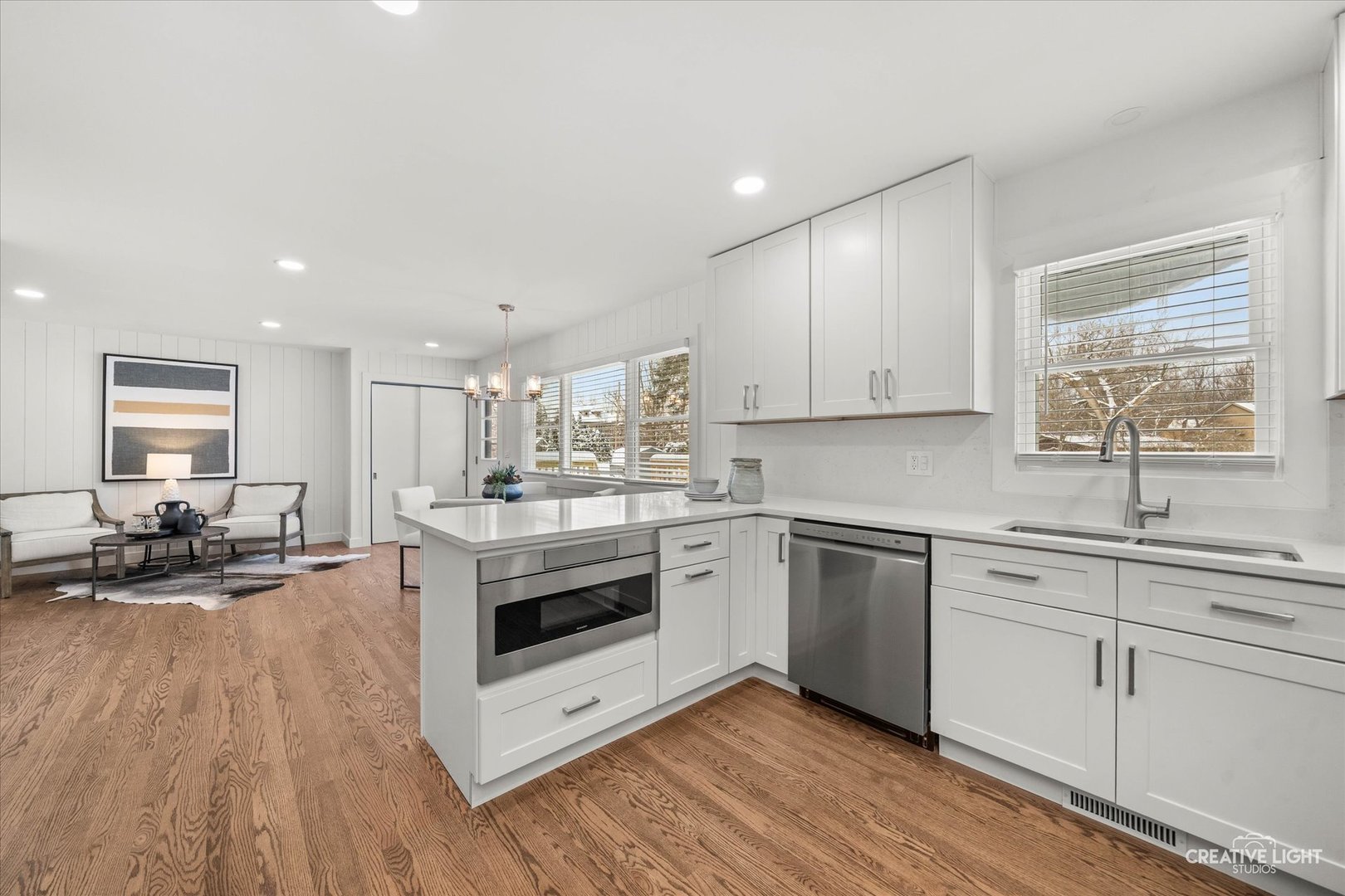 704 Plainfield Road Downers Grove IL 60516