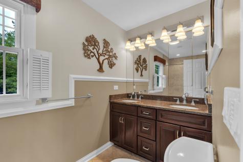 149 Forestway Drive Deerfield IL 60015