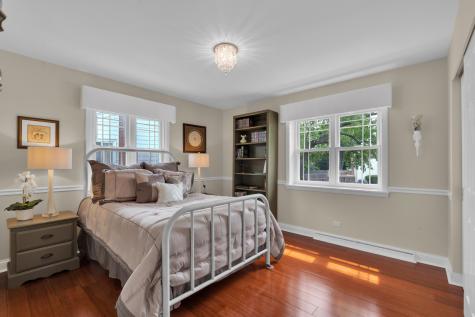 149 Forestway Drive Deerfield IL 60015