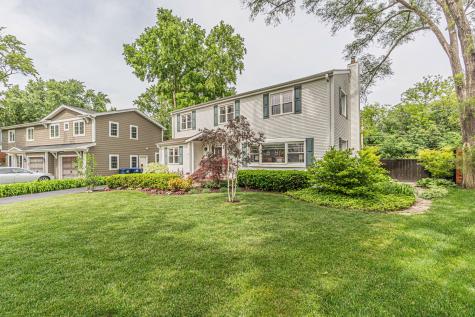 149 Forestway Drive Deerfield IL 60015