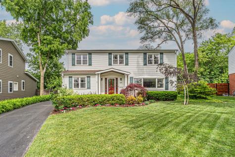 149 Forestway Drive Deerfield IL 60015