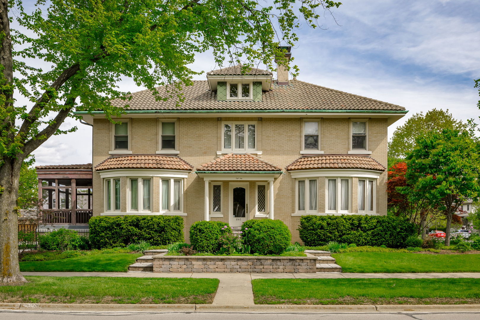 840 Augusta Boulevard Oak Park IL 60302