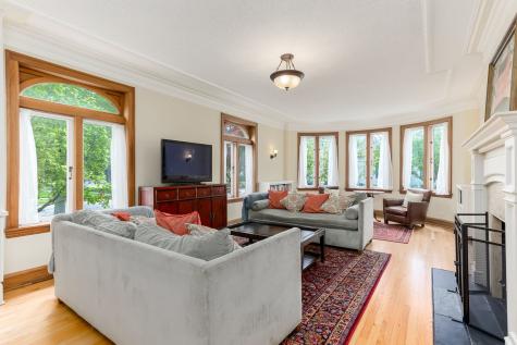 840 Augusta Boulevard Oak Park IL 60302